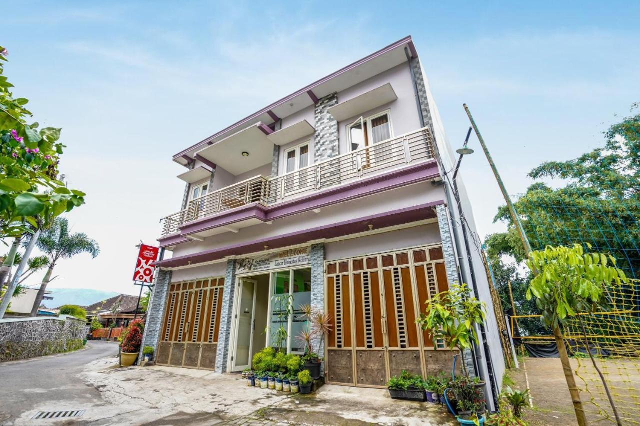 Super Oyo 90642 Lancar Homestay Syariah Tlekung Экстерьер фото