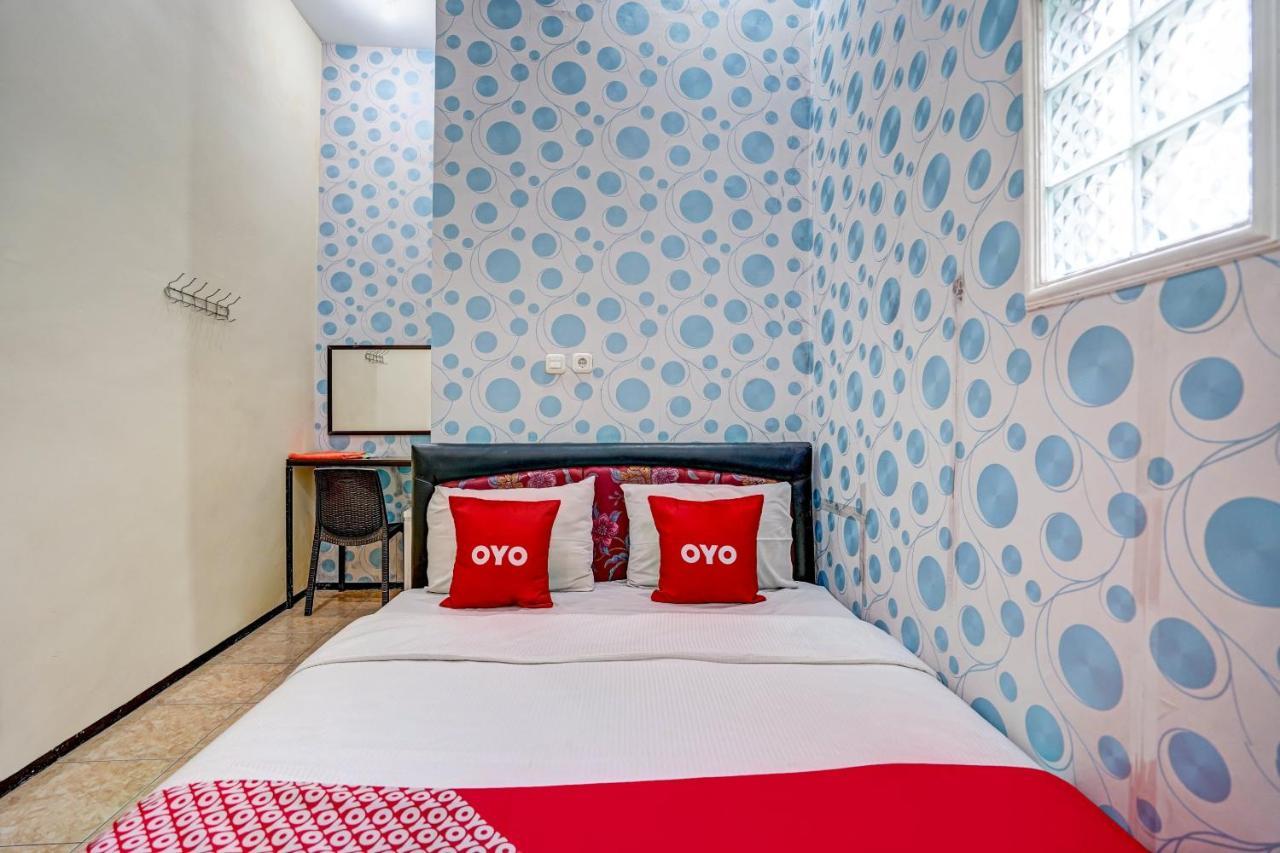 Super Oyo 90642 Lancar Homestay Syariah Tlekung Экстерьер фото